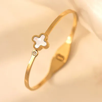 Women Fashion Electroplated Four-Leaf Clover Non-Fading Stainless Steel Bracelet