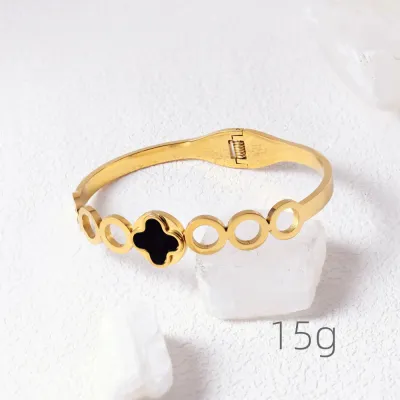 Women Fashion Electroplated Four-Leaf Clover Non-Fading Stainless Steel Bracelet