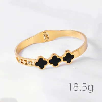 Women Fashion Electroplated Four-Leaf Clover Non-Fading Stainless Steel Bracelet