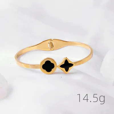 Women Fashion Electroplated Four-Leaf Clover Non-Fading Stainless Steel Bracelet