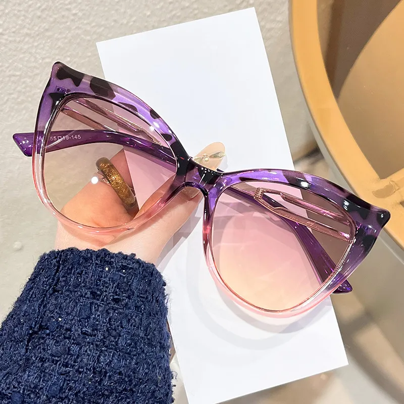 Women's Fashion Gradient Cat Eye Large Frame PC Butterfly Sunglasses