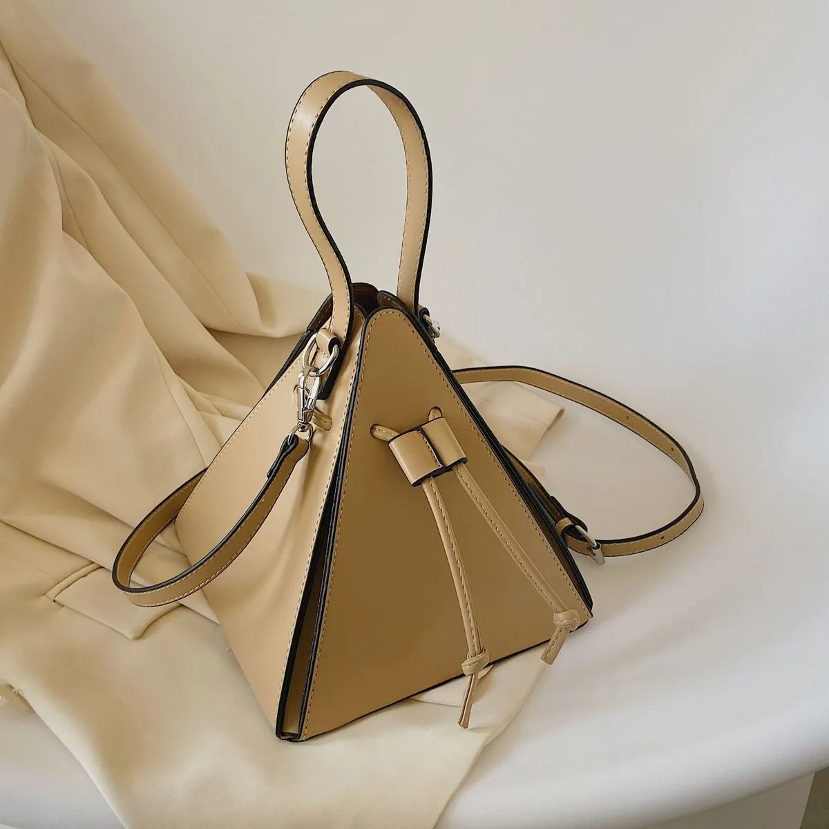 Women Fashion Creative Triangle-Shaped Crossbody Bag