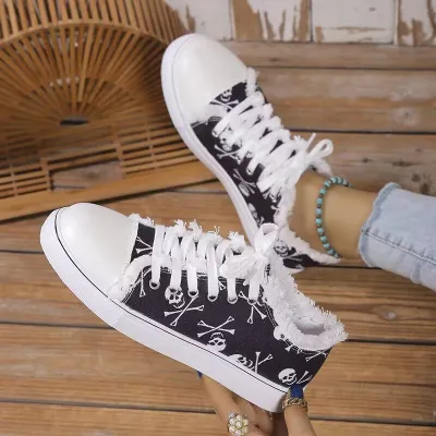 Women Fashion Casual Graffiti Printed Flat Lace Up Canvas Sneakers Plus Size