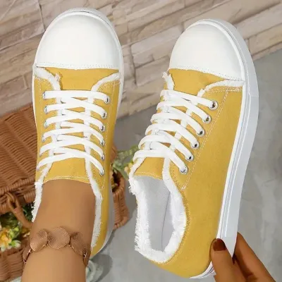 Women Fashion Casual Graffiti Printed Flat Lace Up Canvas Sneakers Plus Size