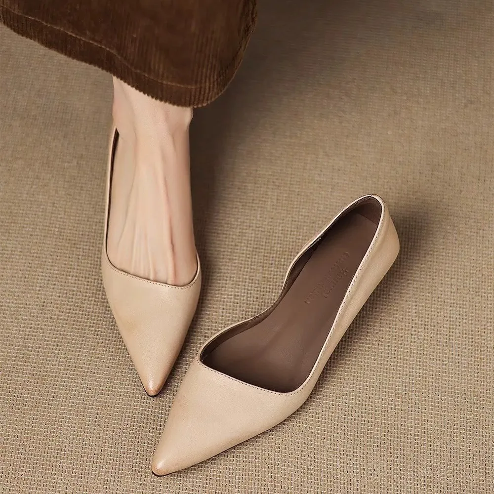 Women's Casual Solid Color Pointed Toe Flat Heel PU Pumps