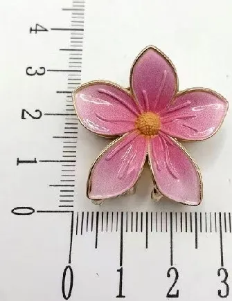 Women Fashion Metal Floral Claw Clip - Zinc Alloy Mixed Materials Hair Accessory