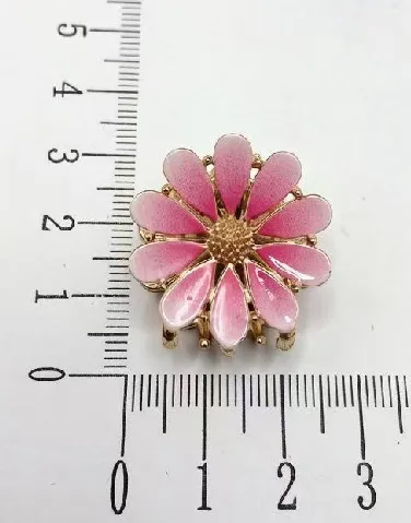 Women Fashion Metal Floral Claw Clip - Zinc Alloy Mixed Materials Hair Accessory