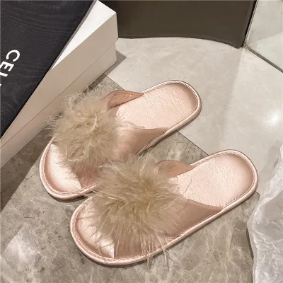 Women Fashion Casual Solid Color Feather Decoration Flat Slippers Plus Size