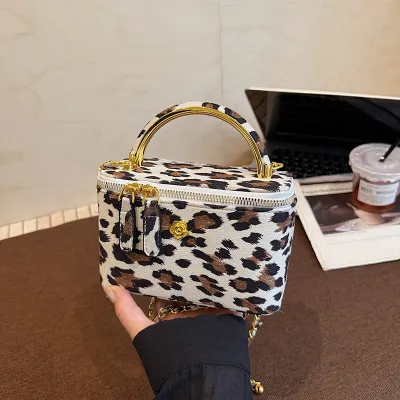 Women Fashion Leopard Chain Large Capacity Crossbody Bag