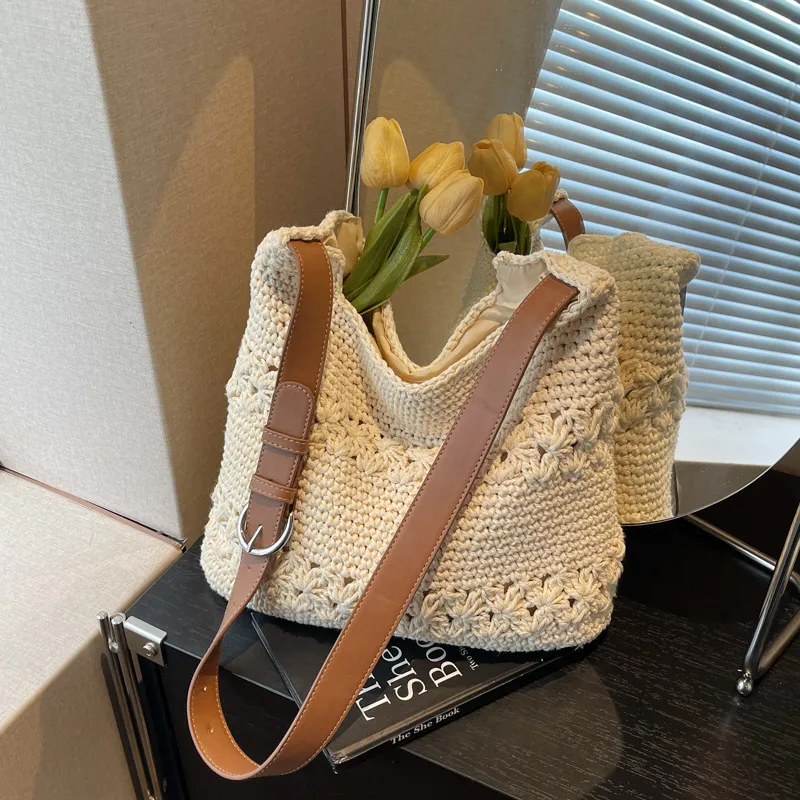 Women Fashion Solid Color Woven Crochet Large Capacity Vacation Straw Shoulder Bags