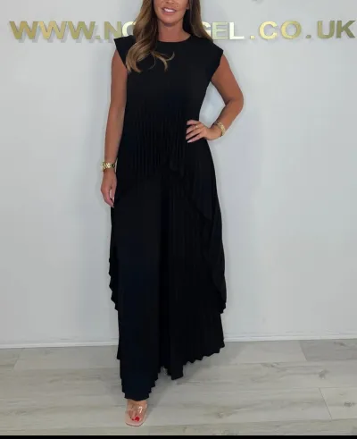 Women Fashion Casual Plus Size Solid Color Pleated Sleeveless Tank Top Loose Pants Two-Piece Set
