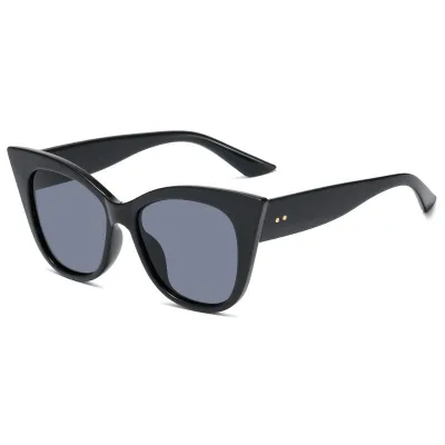 Women Fashion Gradient Color Anti-Ultraviolet Butterfly Frame Sunglasses