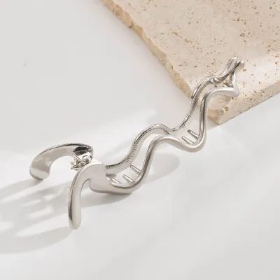 Women Fashion Irregular Smooth Matte Shark Hair Clip