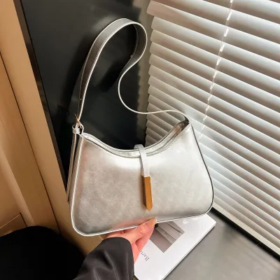 Women Fashion Casual Solid Color PU Shoulder Bag Axillary Mass Zipper Handbag 14x27x6cm