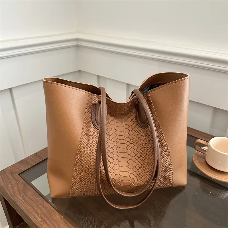 Women Fashion Casual Simple Large Capacity Shoulder Bag PU