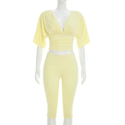 Women Fashion Solid Color V-Neck Pleated Half-Sleeve Top And Cropped Pants Two-Piece Set