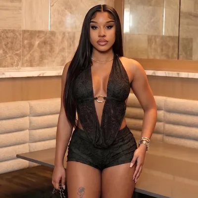 Women Fashion Sexy Solid Color Lace Halter-Neck Cowl Neck Backless Top Slim-Fit Shorts Two-Piece Set