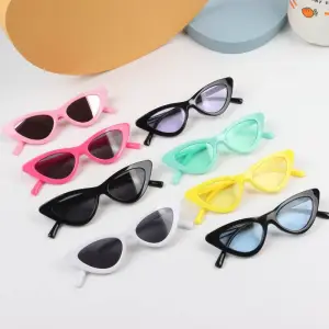 Kids Fashion Triangle Cat Eye Light Color Lens Sunglasses