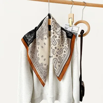 Women Fashion Retro Color Matching Square Scarf 65x65