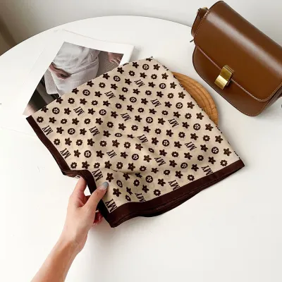 Women Fashion Retro Color Matching Square Scarf 65x65