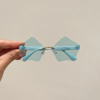 Kids Boys And Girls Light Color Gradient Rimless Sunglasses Alien Mirror Street Style