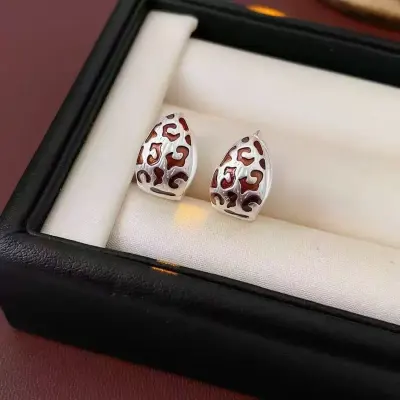 Women Fashion Retro Oil Dropping Leopard C- Shaped Earrings