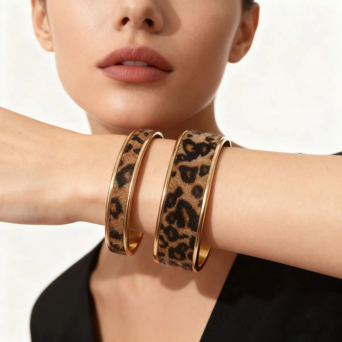 Women Fashion Retro Flocking Leopard Open Bracelet