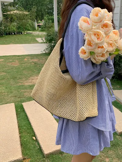 Women Fashion Handmade Straw Woven Large Capacity Shoulder Bag
