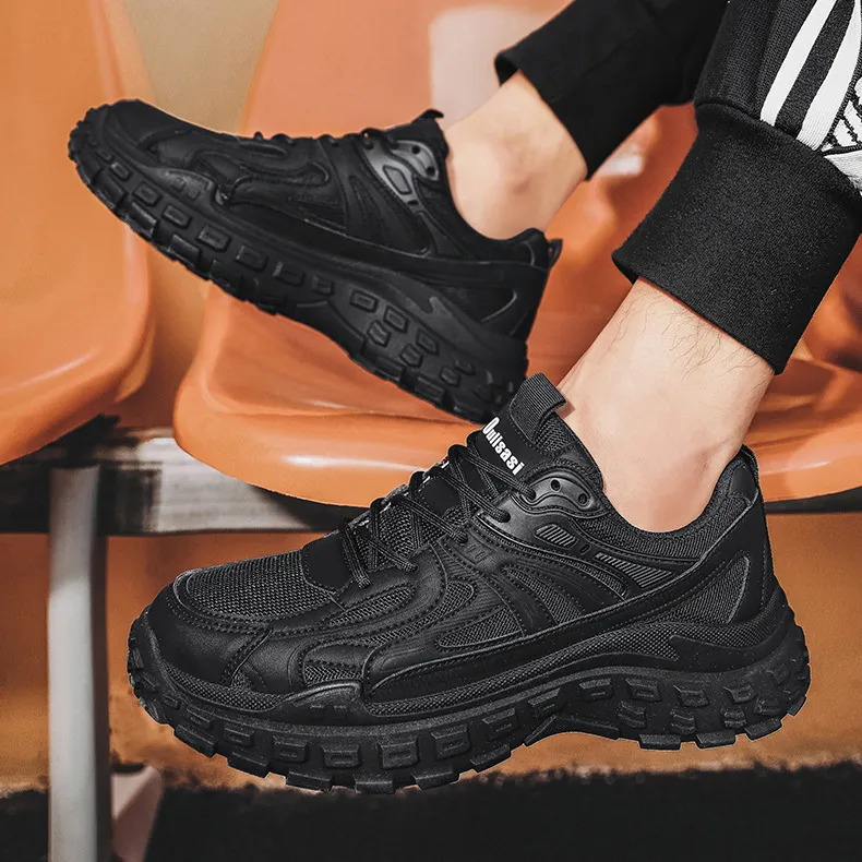 Men Fashion Casual Mesh Breathable Wear-Resistant Sneakers