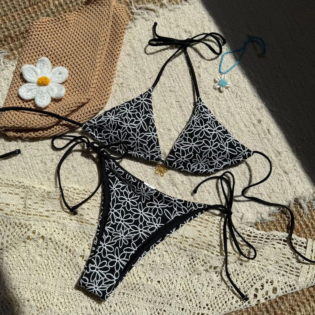 Women Fashion Sexy Flower Halter-Neck Lace-Up Bikini Swimsuit