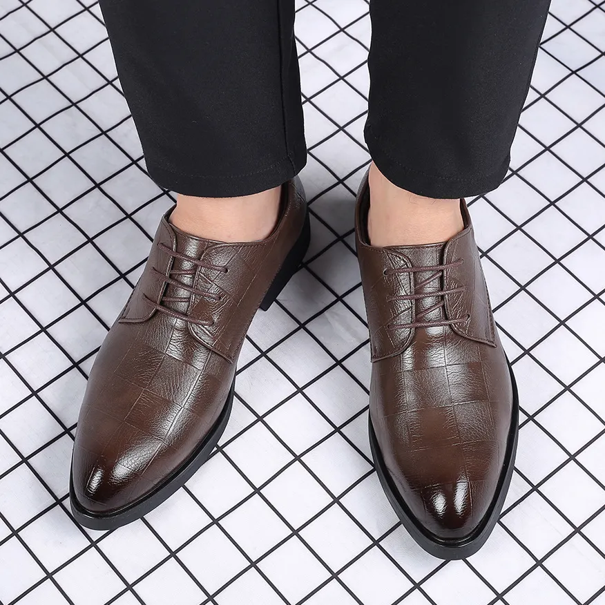 Men's Fashion Casual Business Solid Color Pointed Toe Flat Leather Shoes