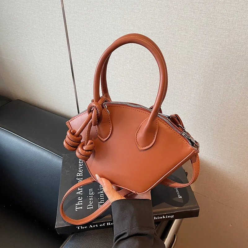 Women Fashion Casual Solid Color Shell-Shaped Large Capacity Crossbody Bag