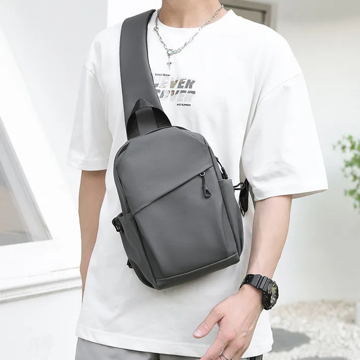 Men's Fashion Casual Chest Bag with Skin Membrane