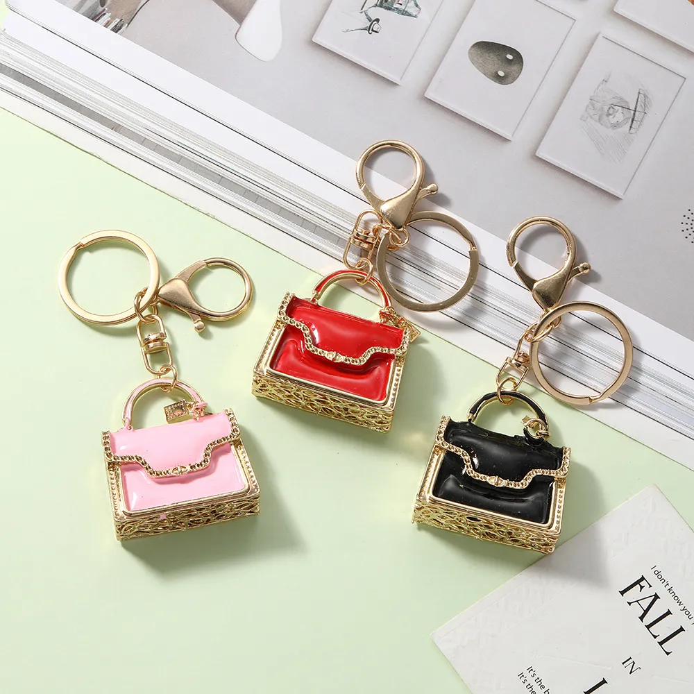 Fashion Bag-Shaped Car Keychain - Zinc Alloy Personality Wind Keychain