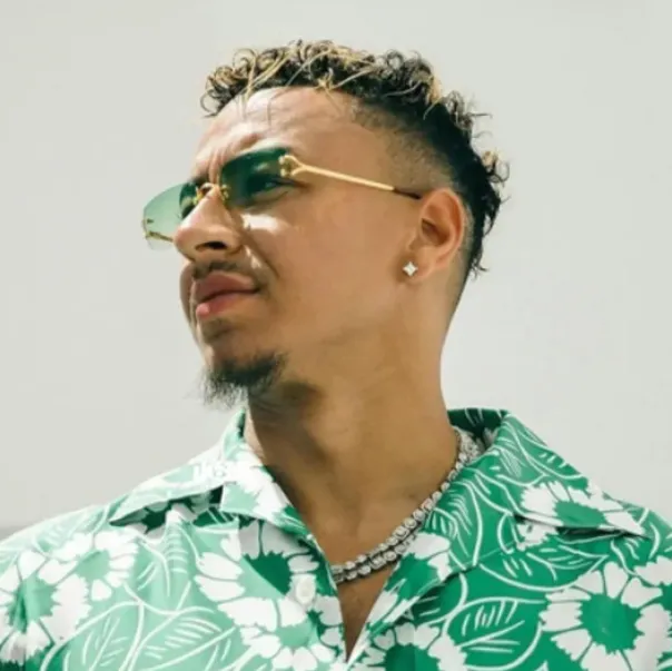Men's Fashion Casual Frameless Square Rimless Metal Legs Sunglasses