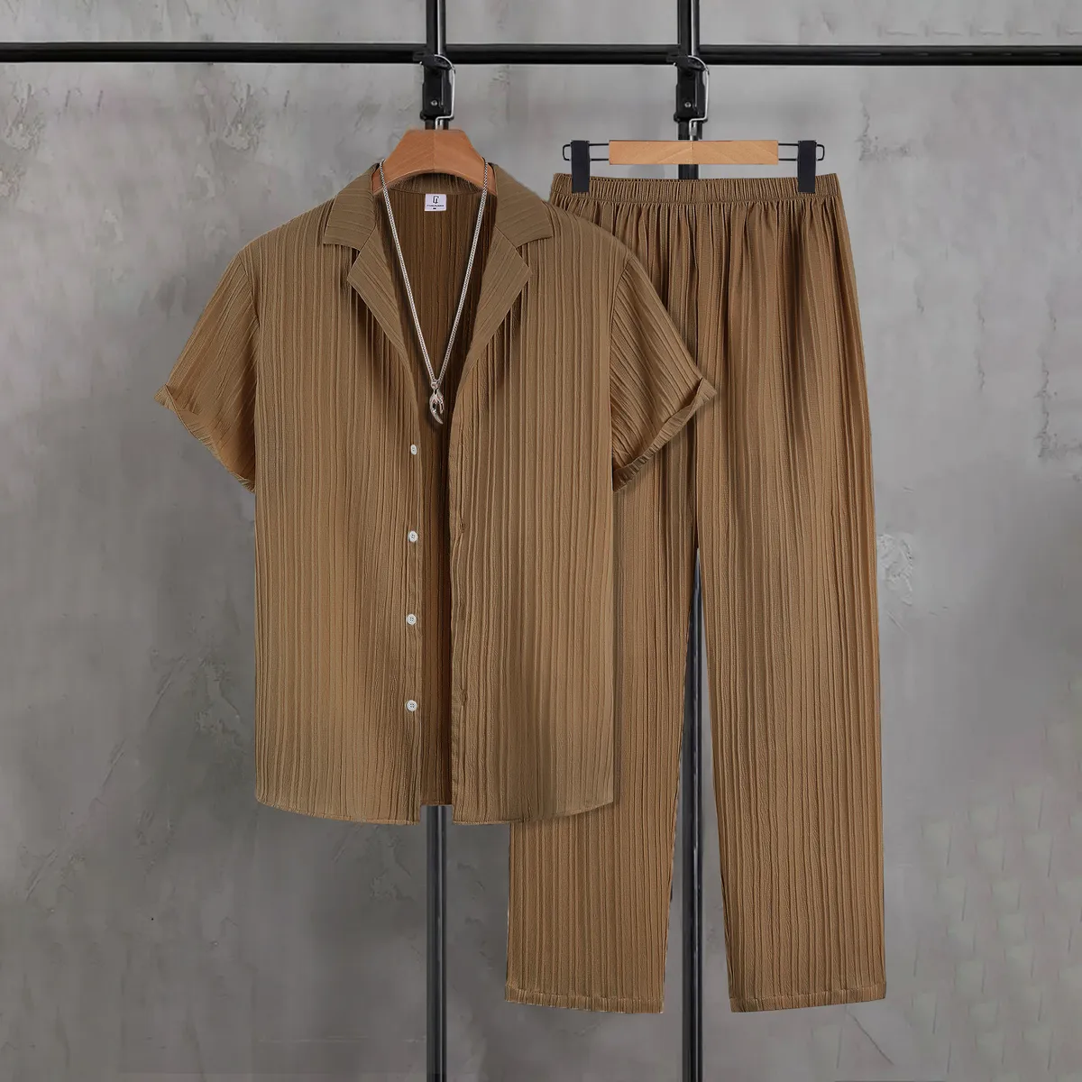 Men Fashion Casual Solid Color Short Sleeve Button Shirt and Loose Pants Two-Piece Set