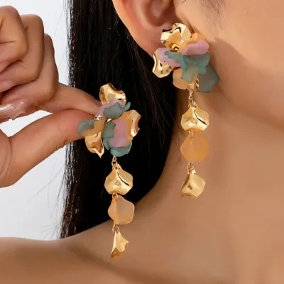 Women Fashion Retro Elegant Gold Floral Geometric Fan Pendant Earrings