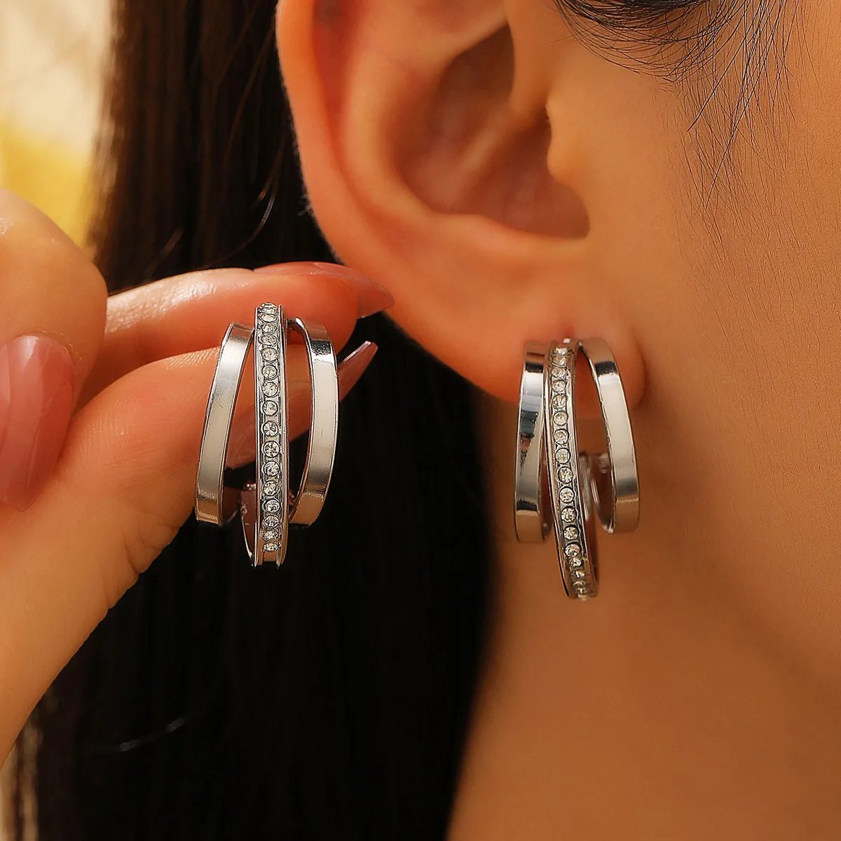 Women Fashion Simple Geometric Rhinestone Hoop C- Shaped Earrings 14K Gold