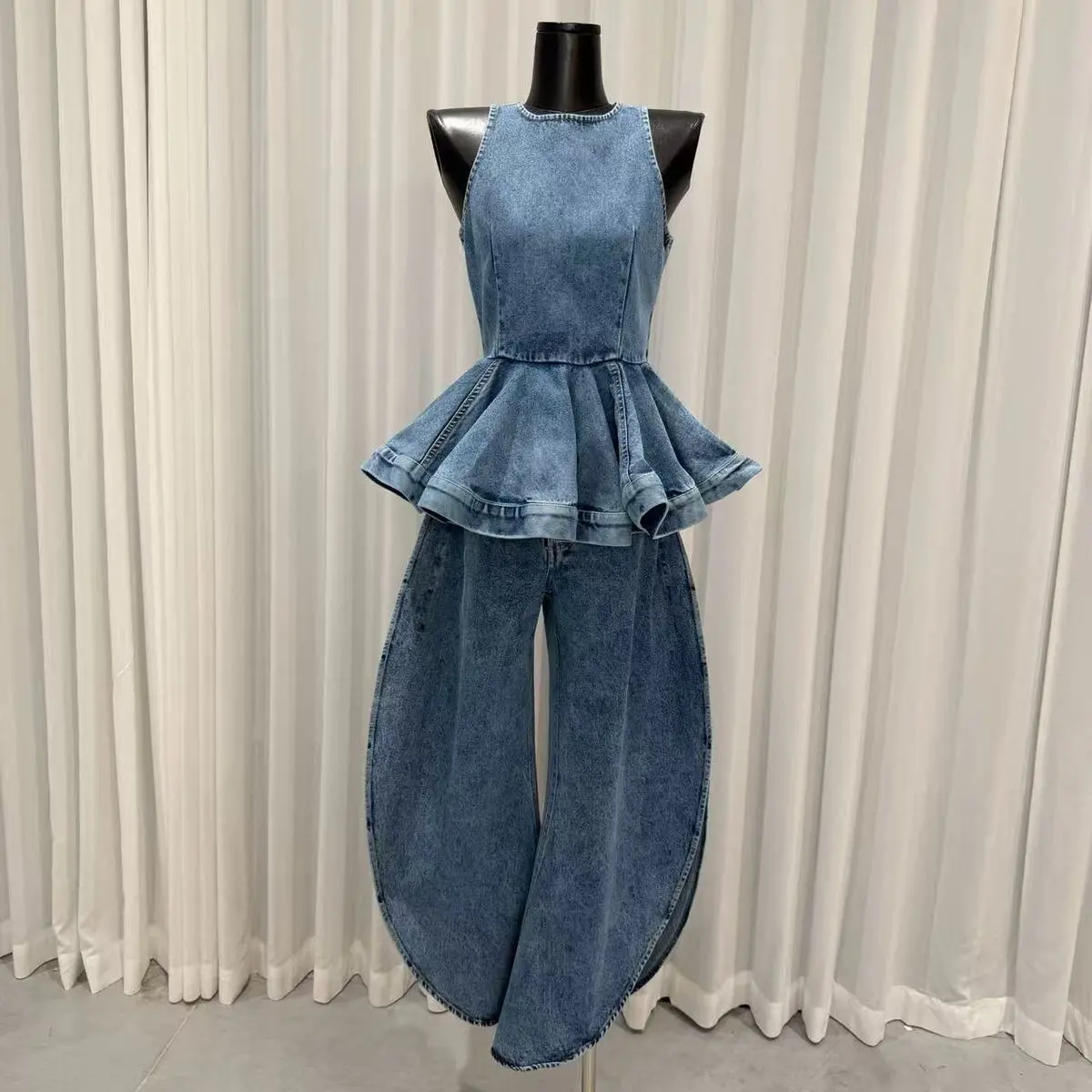 Women Fashion Casual Spring And Summer Round Neck Sleeveless Waist Puffy Top Split Pants Denim Two-Piece Set