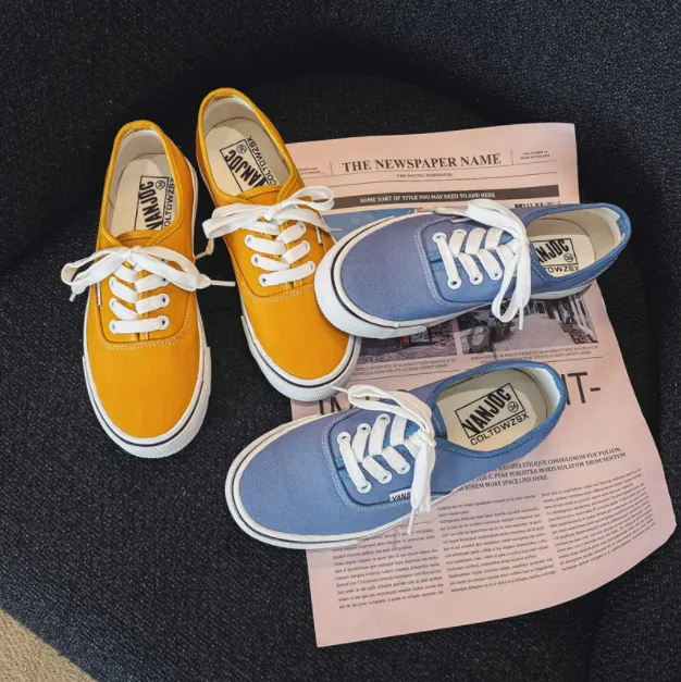 Women Fashion Casual Solid Color Round-Toe Lace-Up Flat Low-Top Canvas Sneakers