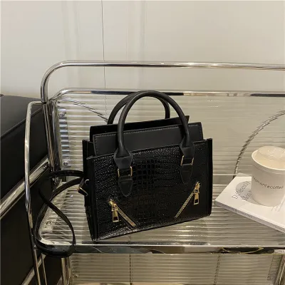 Women Fashion Casual Contrast Color Stitching Crocodile Pattern Portable Large Capacity Handbag