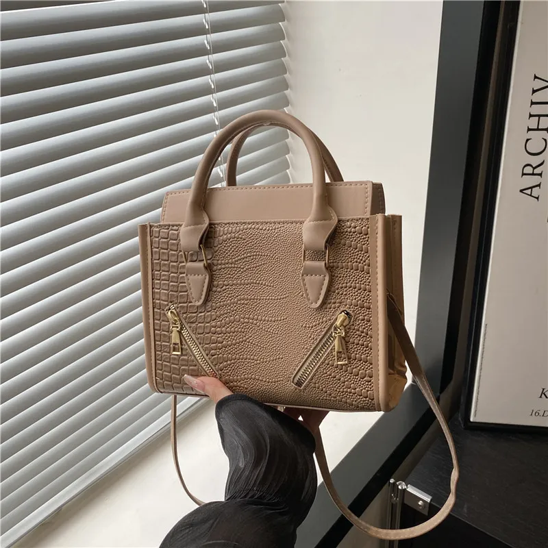 Women Fashion Casual Contrast Color Stitching Crocodile Pattern Portable Large Capacity Handbag