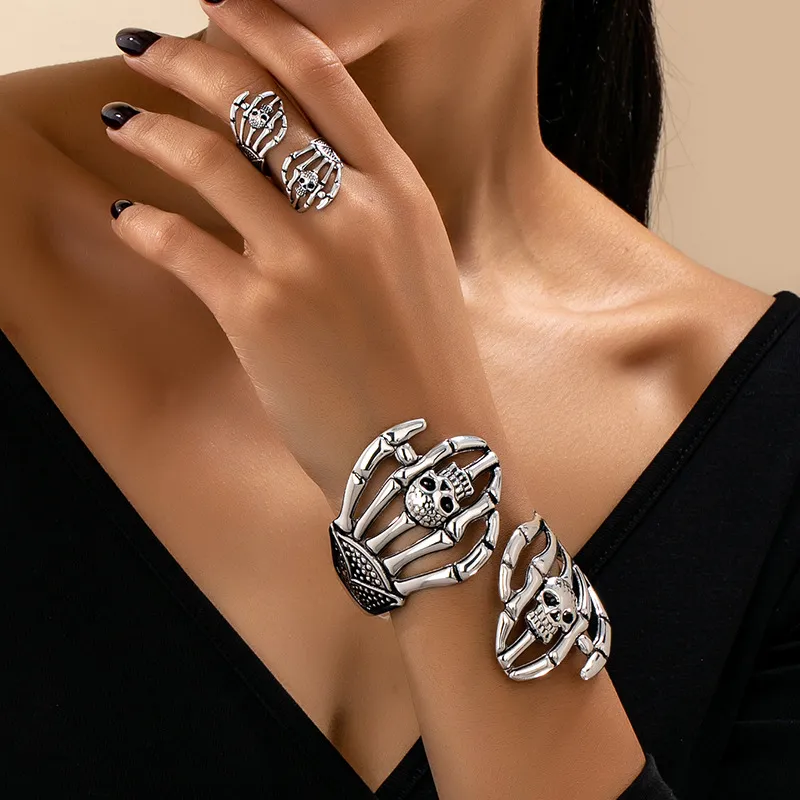 Women Fashion Exaggeration Dark Style Skull Hand Bracelet Ring Jewelry Two-Piece Set