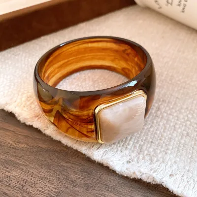 Women's Fashion Acrylic Square Gradient Bracelet