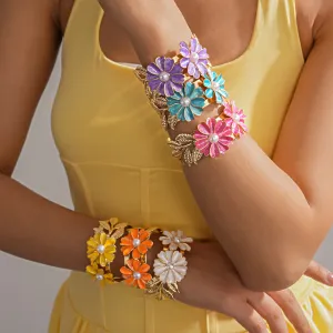 Women Fashion Metallic Oil-Dropping Pearl Floral Double-Layer Bracelet
