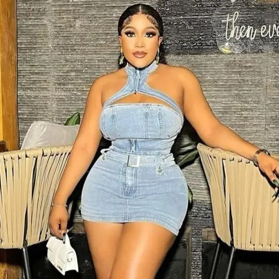 Women Fashion Sexy Washed Stretch Halter-Neck Zipper Sleeveless Crop Top Belt Mini Skirt Denim Two-Piece Set