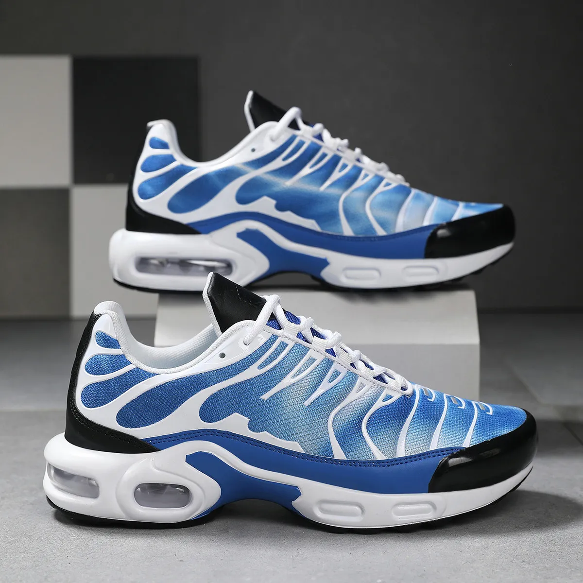 Men's Fashion Casual Color Block Breathable PU Sneakers with Lace Up