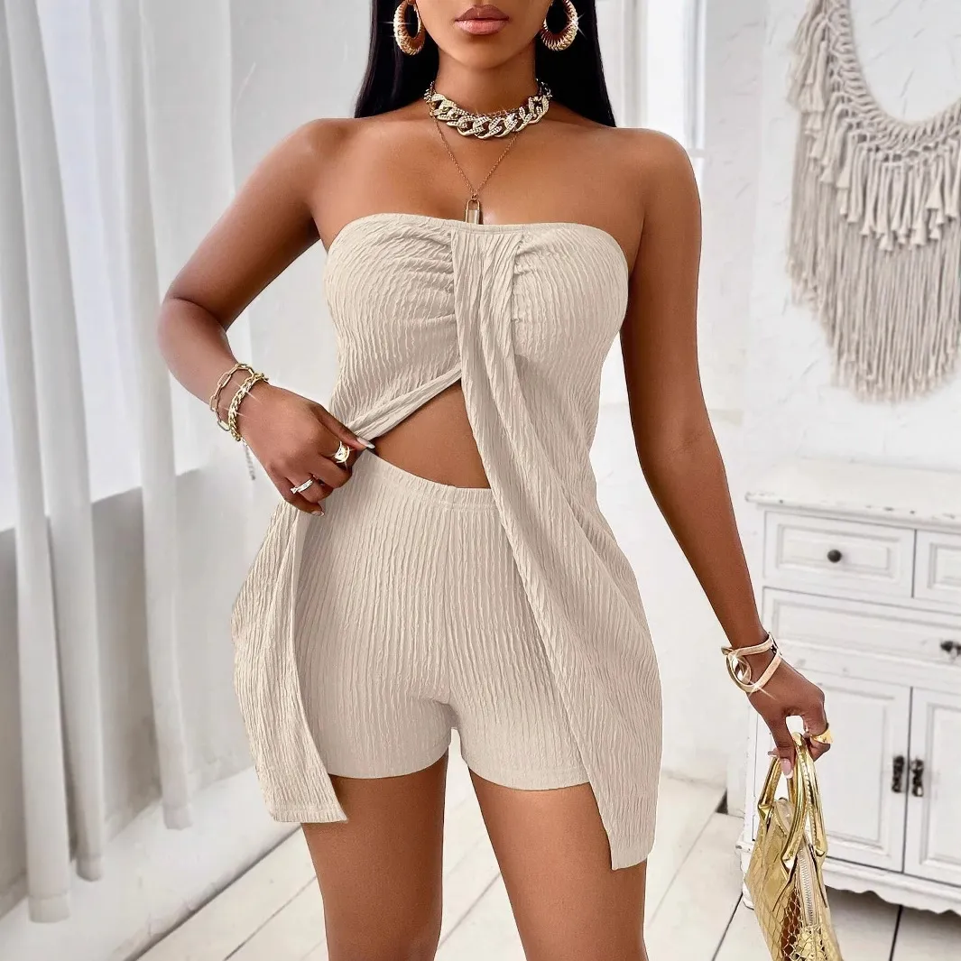 Women Fashion Solid Color Strapless Top And Shorts Two-Piece Set