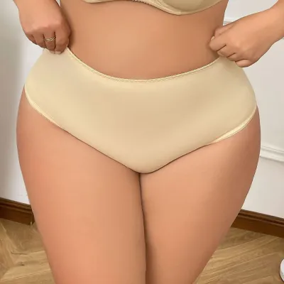 Women Fashion Simple Plus Size Solid Color Traceless Underpants