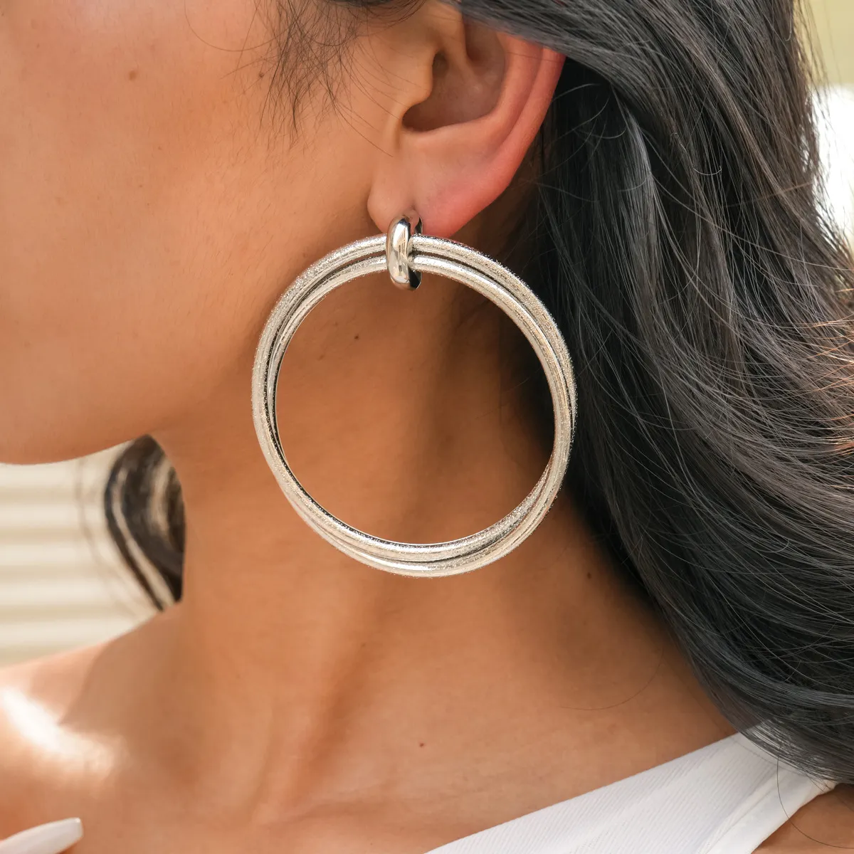 Women Fashion Exaggerated Metallic Pleated Round Earrings